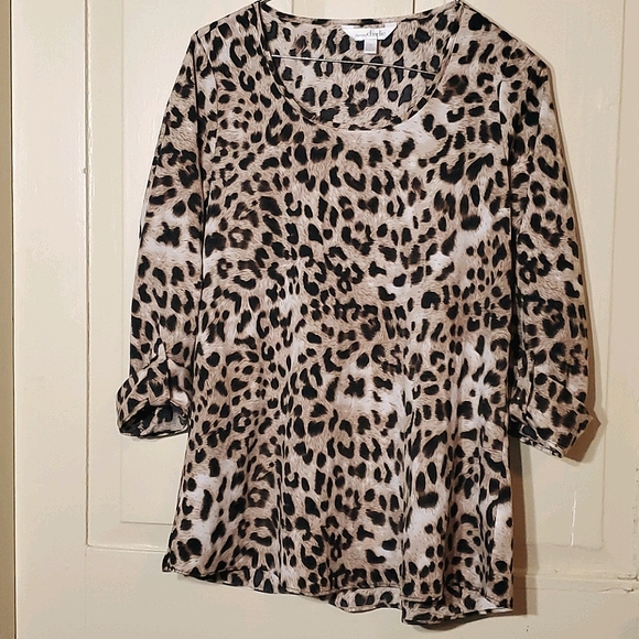 Charming Charlie Leopard Blouse 3/4 Sleeve EUC - Picture 7 of 11